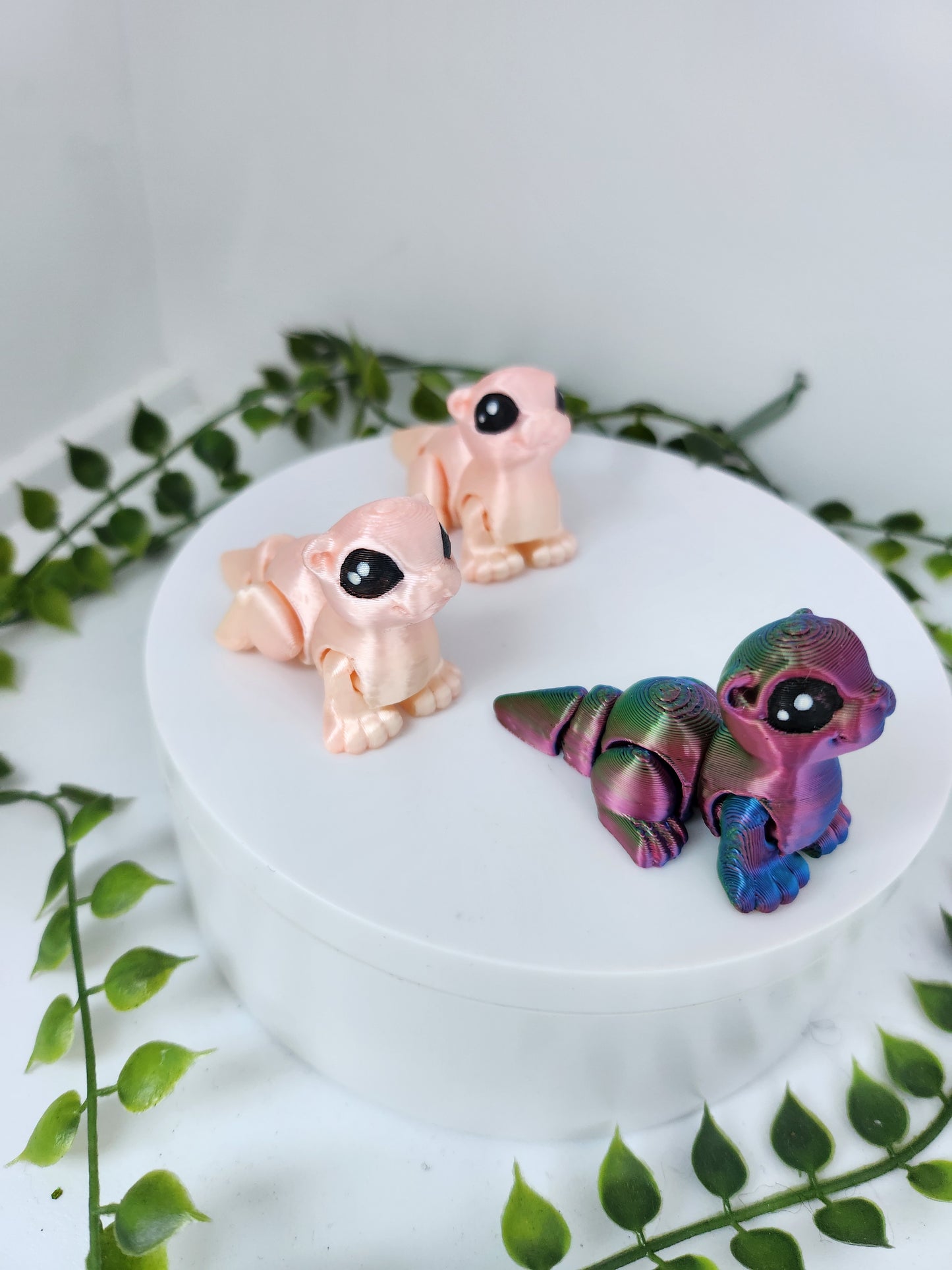 Mini otter