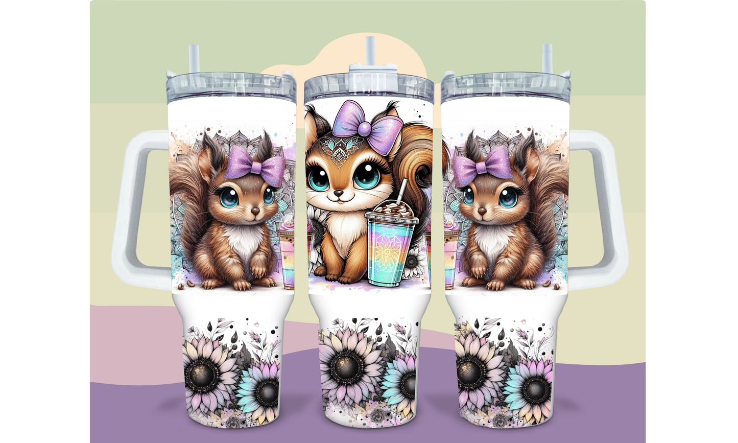 Süße Eichhörnchen