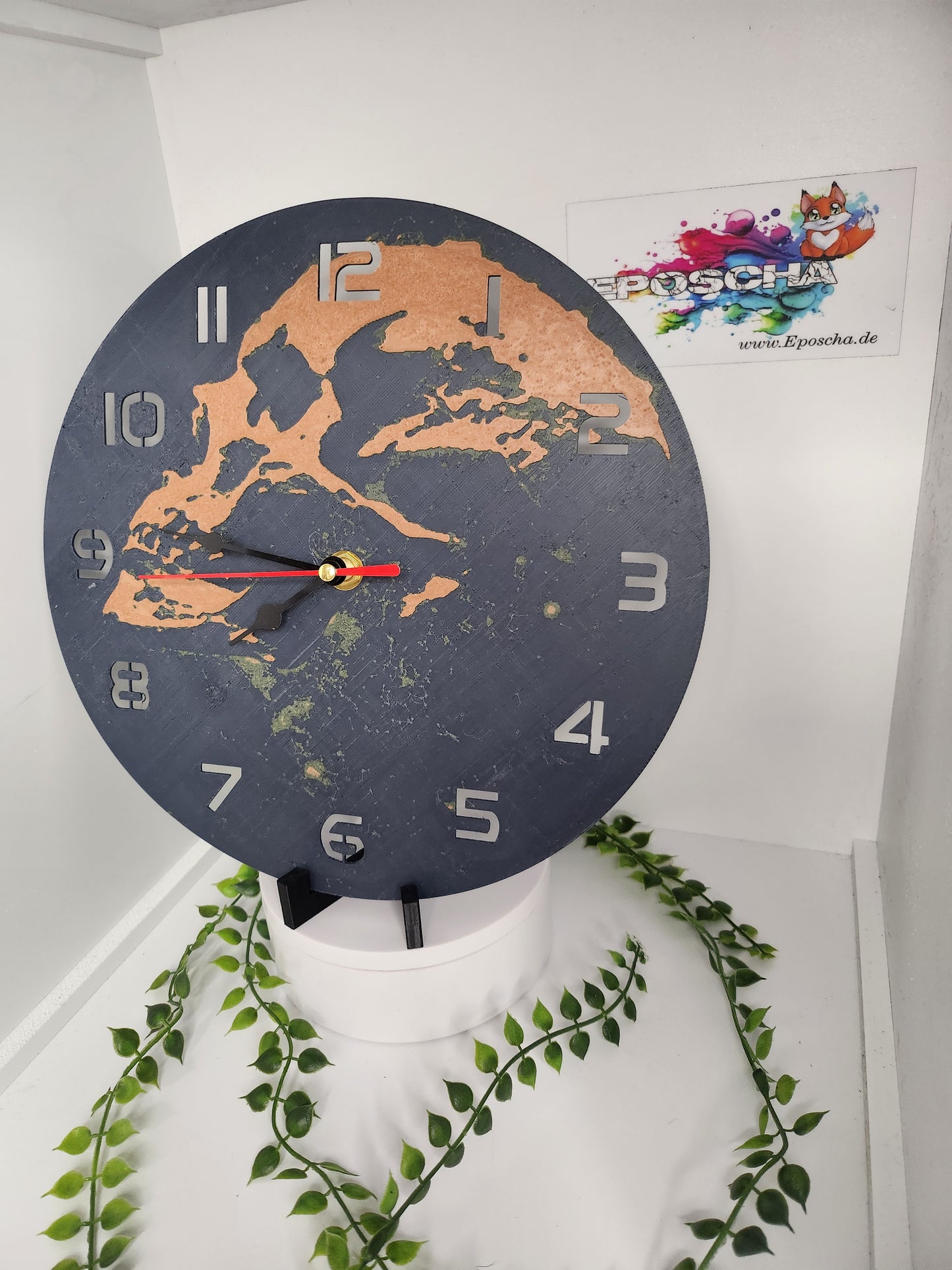 Totenkopf hueforge Uhr 24cm