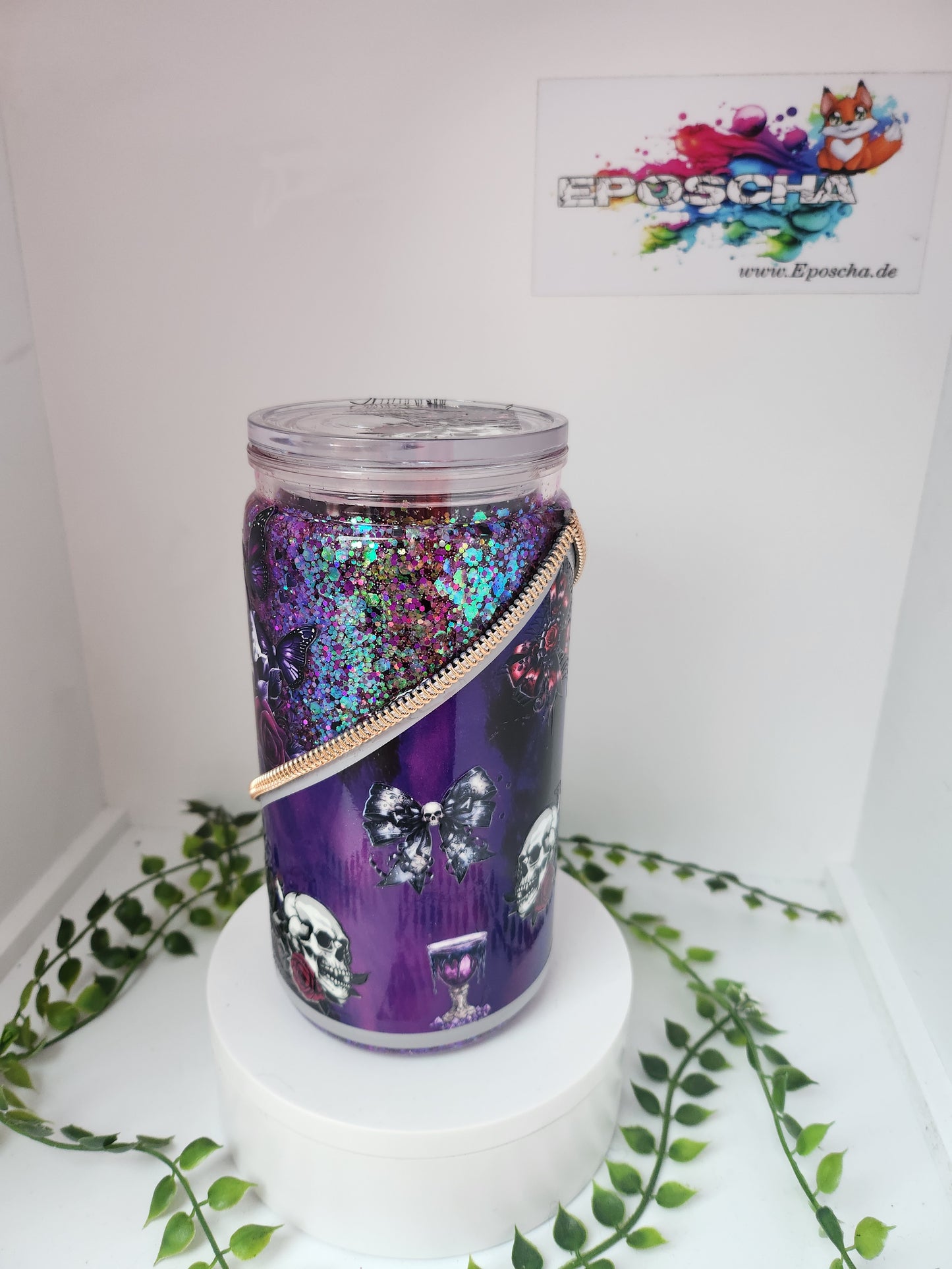 Lila Skull Zipp-Becher