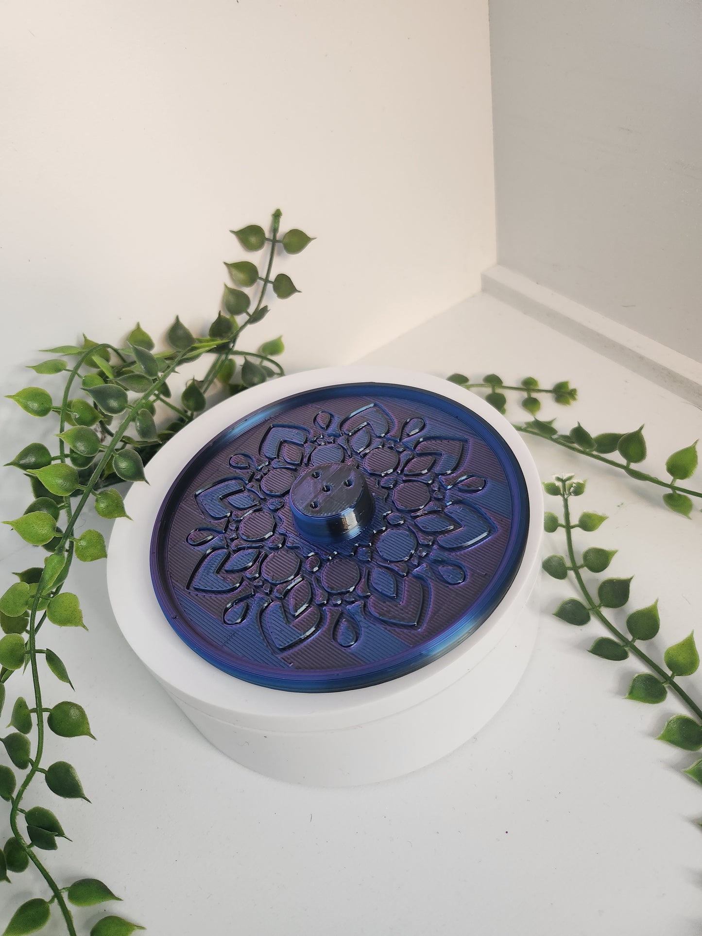 Ornament Räucherstäbchen halter - Dreifarbig