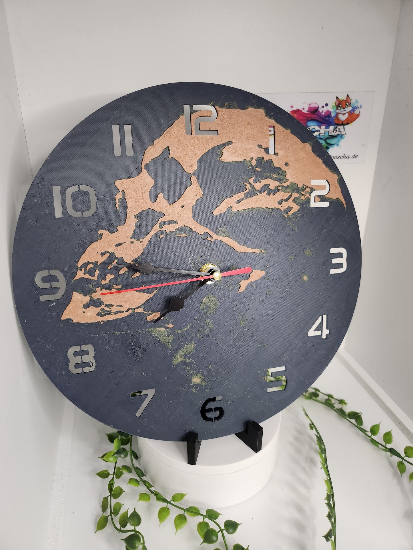 Totenkopf hueforge Uhr 24cm